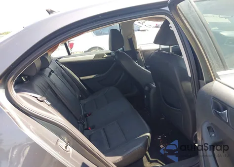 2011 Volkswagen Jetta 2.5L Sel z USA, uszkodzony, nr VIN 3VWLX7AJXBM400184